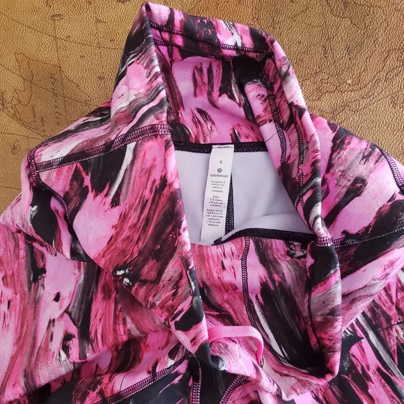 *LULULEMON Wunder Train, Size 4, 25" - Picture 4 of 7